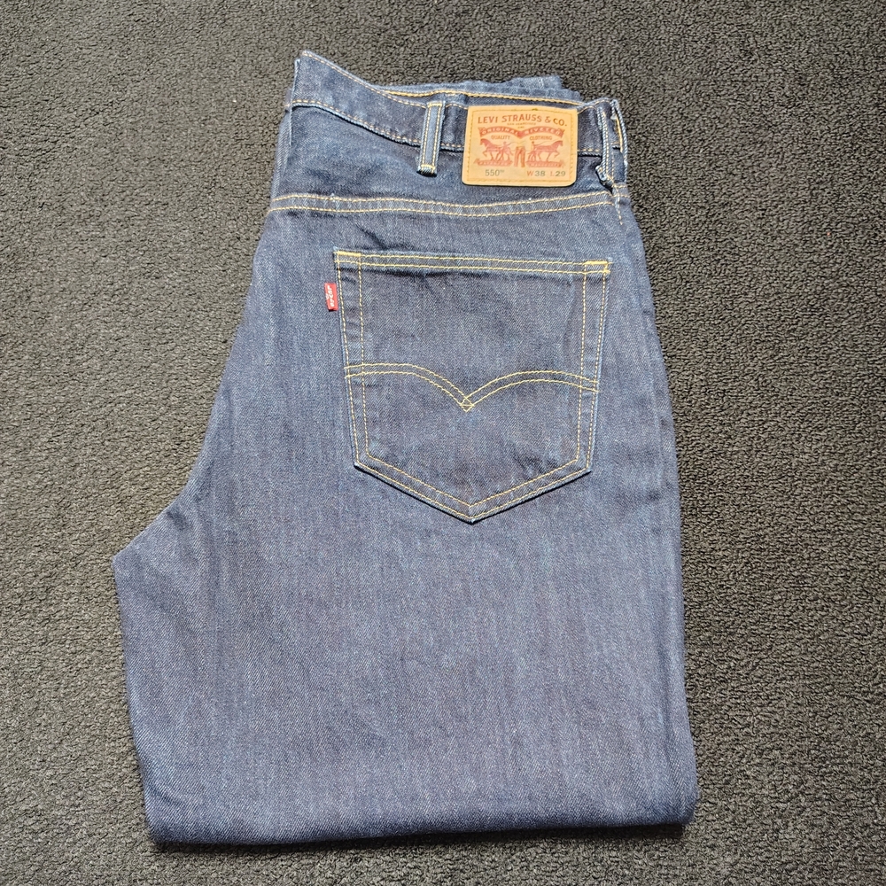 Levi's 550 Relaxed Fit Dark Blue Denim Jeans Men's Size 38x29
